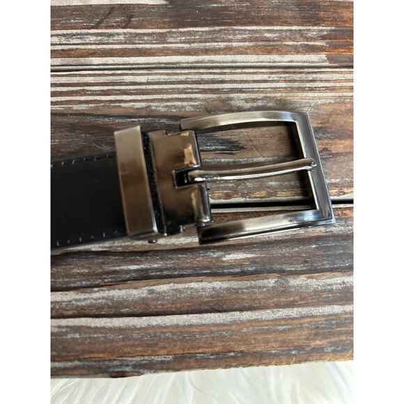 Reversible Men's  Belt Black/Gray 34" Length - Picture 4 of 4